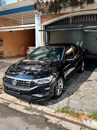 VOLKSWAGEN JETTA 1.4 250 TSI TOTAL FLEX R-LINE TIPTRONIC VOLKSWAGEN JETTA 1.4 250 TSI TOTAL FLEX R-LINE TIPTRONIC